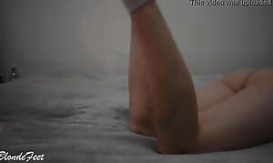 Sexy Feet You Know It - Miley Grey